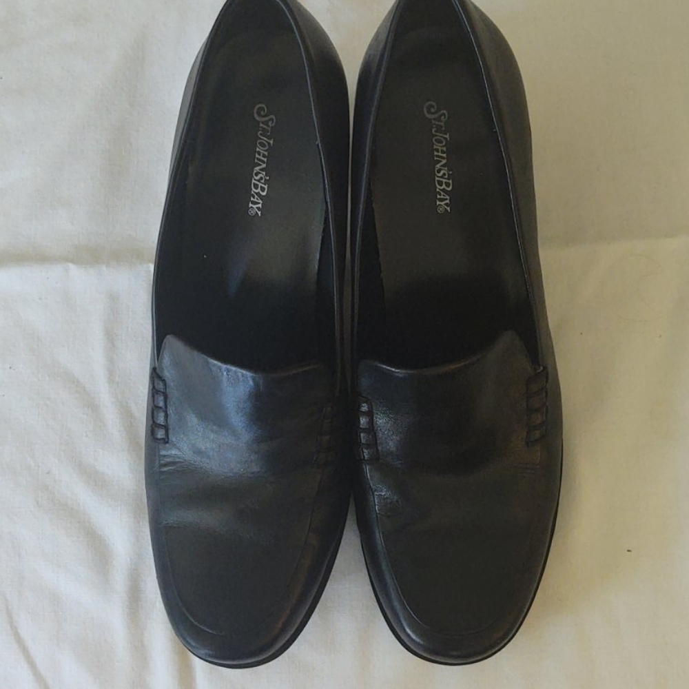 Black leather casual loafers with 3-inch heel
